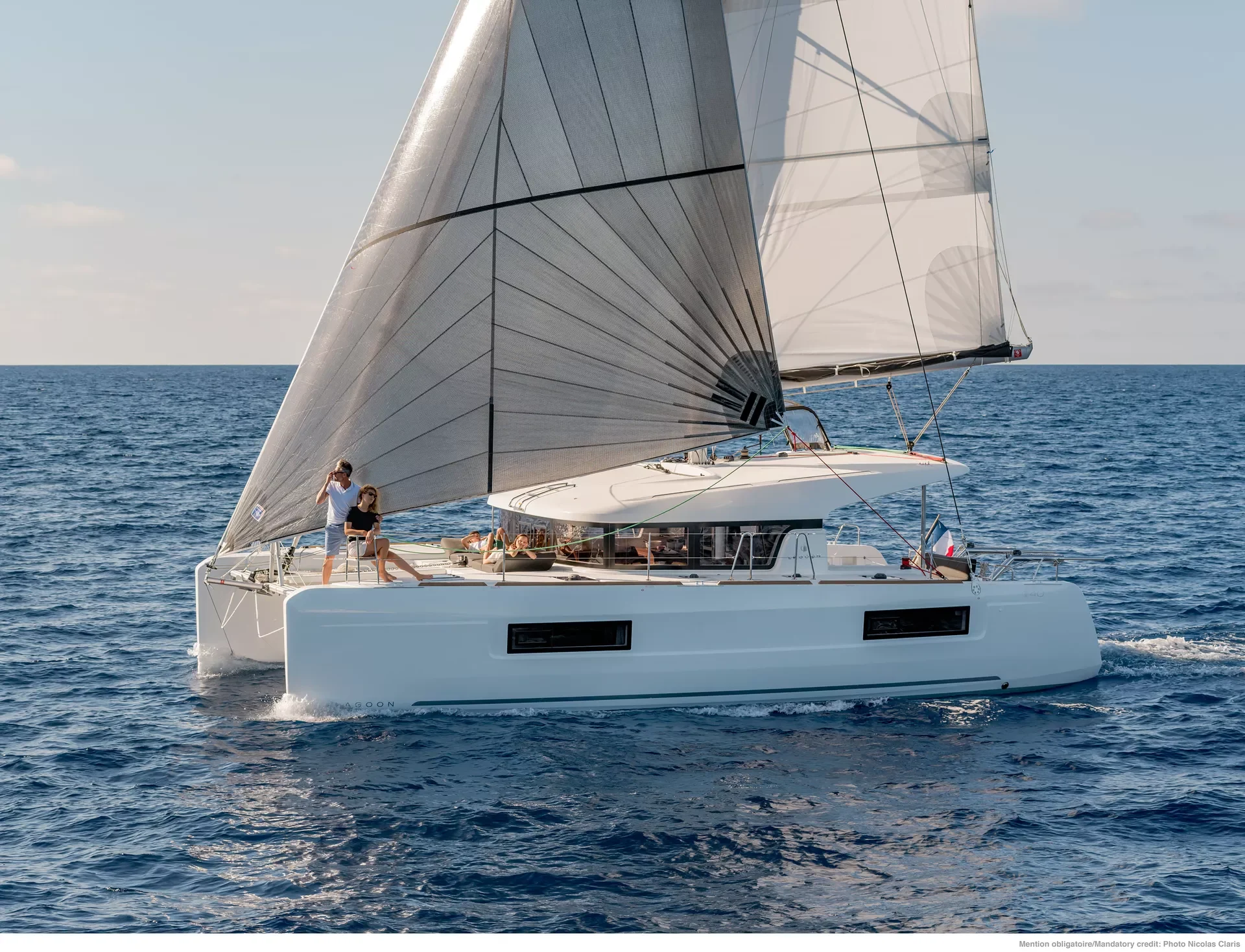 csm_Lagoon_40_Catamaran_Exterior_6__dc2cf6e49d csm_Lagoon_40_Catamaran_Exterior_6__dc2cf6e49d